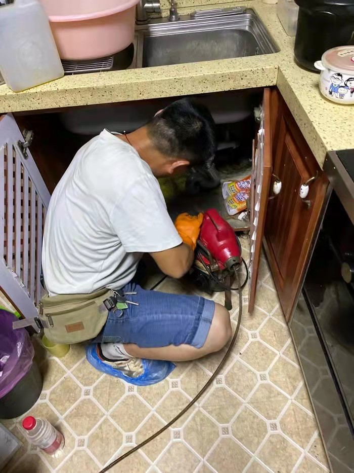 青湖路街道通下水道